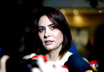 Brazil ex-first lady launches Senate bid, stepson goes for presidency