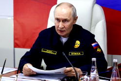 Putin threatens retaliatory seizures of European ships