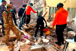 Indonesia earthquake death toll hits 47, rescuers search for survivors