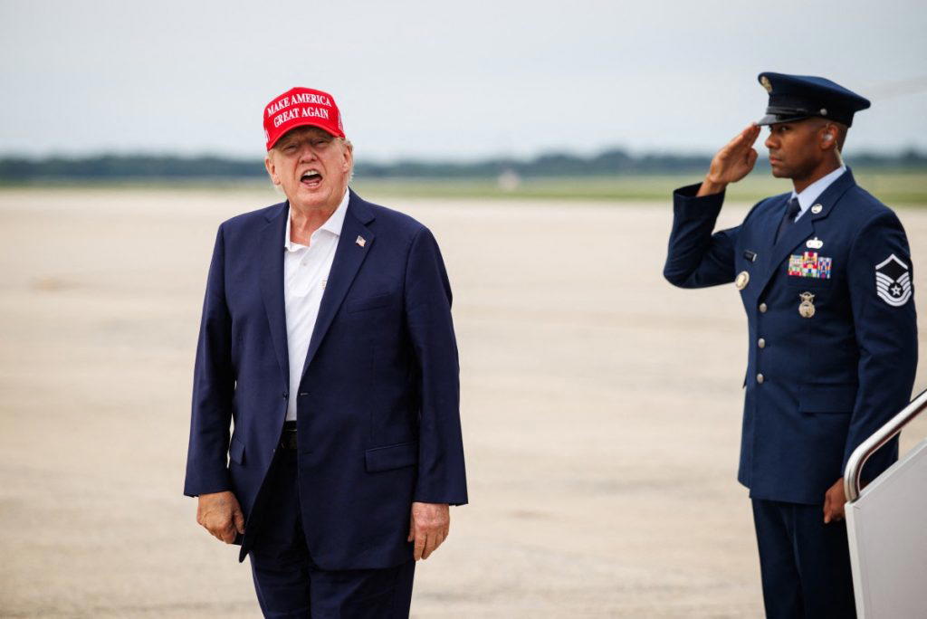 Trump threatens to bomb Oman if it gets in way of Iran deal