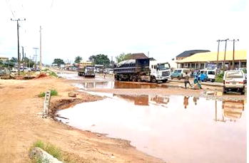 2km of Chaos: How Asaba-Onitsha Expressway punishes road users, businesses