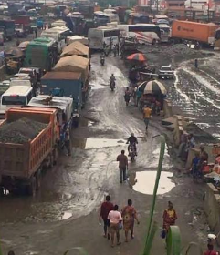Umahi to visit Benin-Asaba road amid worsening gridlock