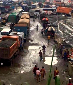 Benin Road: Truck drivers lament 3-day journey from Lagos