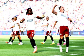 Okonkwo’s Charlton deliver blow to Hammers with London derby triumph