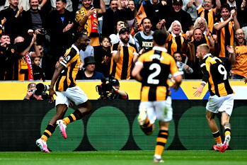 EPL: Semi Ajayi scores as Hull City maul Man United 2-0