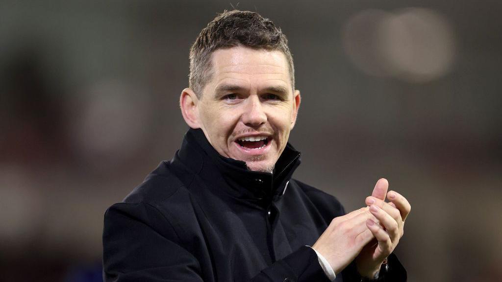 Man Utd Women coach Skinner leaves role after five years