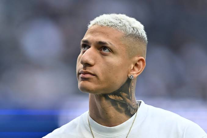 'Personne ne décidera de mon avenir' - Richarlison se prépare à un retour à Everton