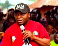 Video: Support APC or leave Kuje – Council chairman Samuel Shekwolo warns residents