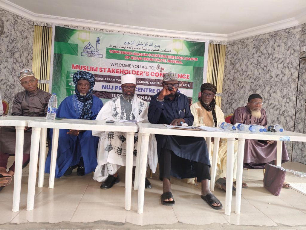 Osun Muslim Group questions Adeleke’s record, backs Oyebamiji