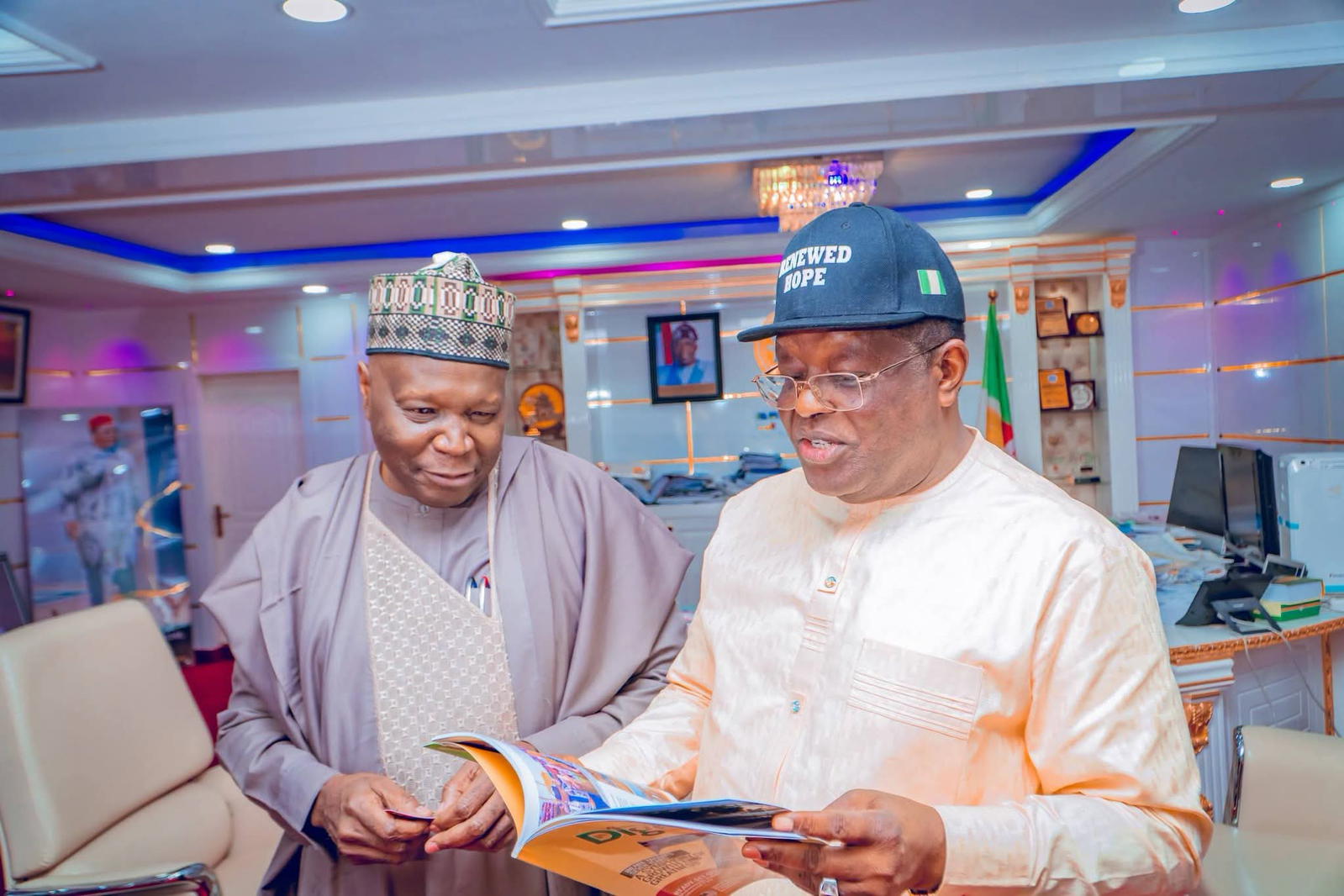 Inuwa intensifies push for federal road projects, meets Umahi