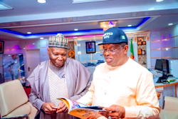 Inuwa intensifies push for federal road projects, meets Umahi