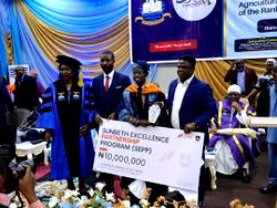 LASU best graduating student, Oluolamide, wins N10m prize