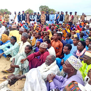 Gov Buni visits Nigerian refugees in Chad