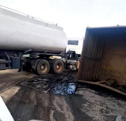 Motorists lament obstruction, accident trap on Enugu-Onitsha Expressway