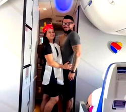 How couple ended up getting married on Las Vegas flight
