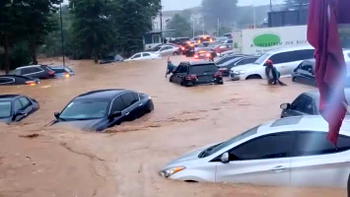 ABUJA SUBMERGED:‘We have not seen anything like this before’