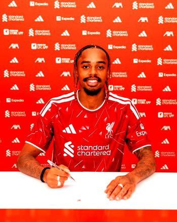 Liverpool complete £123m Barcola transfer from PSG