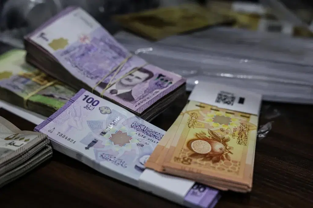 5 countries that recently changed their currencies