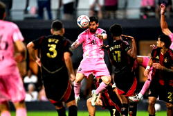 Messi returns to MLS action with two assists in Inter Miami draw