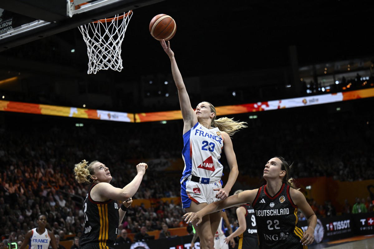 France sink Germany to reach first women's basketball World Cup final