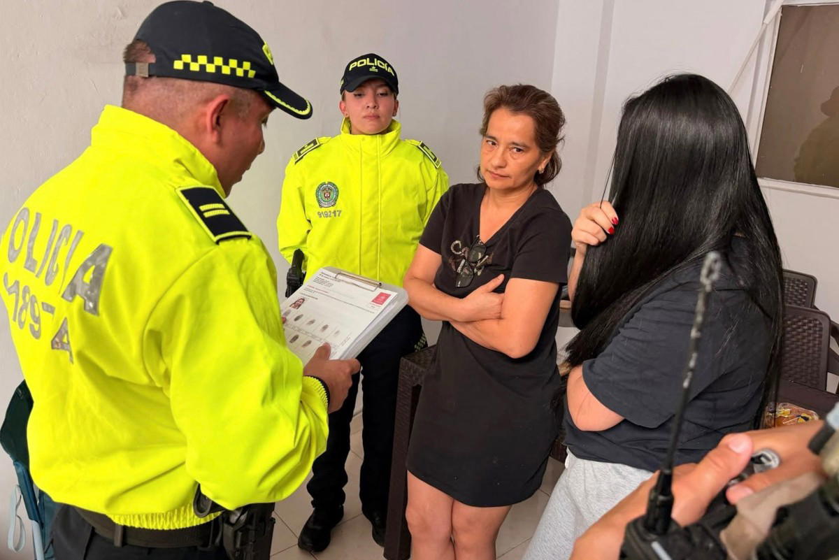 Wife, daughter of drug lord Fito captured in Colombia - Vanguard News