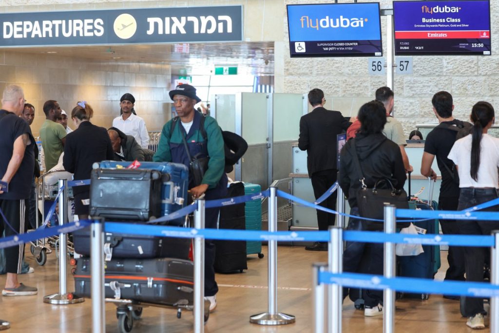 Israel-bound co-pilot attacked pilot in ‘suicide attack’, passenger says