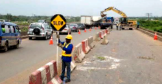Kara Bridge repairs: Motorists, commuters groan on Lagos-Ibadan expressway