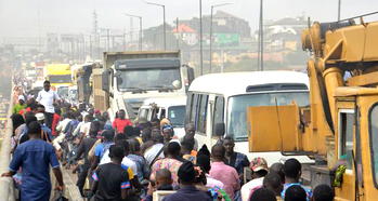 Gridlock worsens as Kara Bridge repairs begin