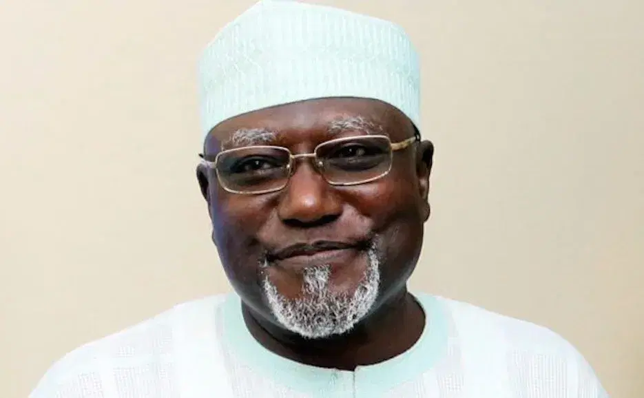 2027 : Tinubu n'est pas un étranger pour moi, il est battable - le colistier de Makinde, Daura