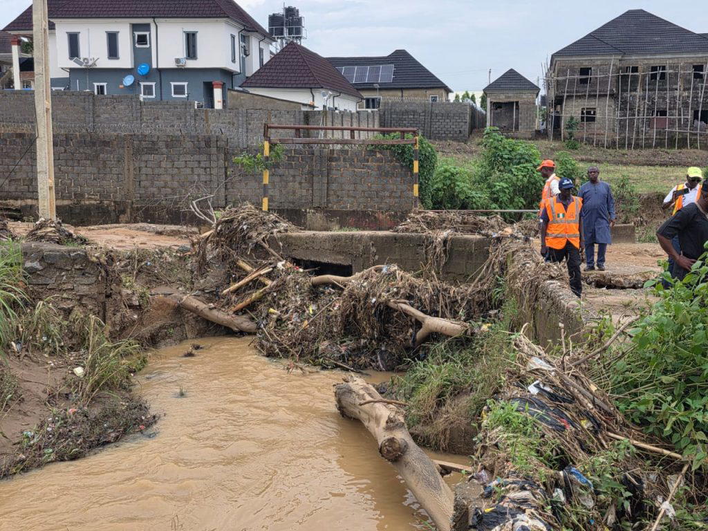 Flooding: FCTA begins desilting of drains along Airport Road, other areas
