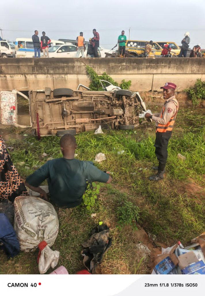 Three killed, 10 injured in multiple crash on Lagos-Ibadan Expressway