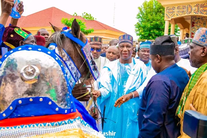Wali visits 13 Yobe emirates, seeks support for APC