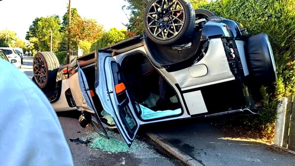 Hull City star Sorba Thomas escapes car crash unhurt