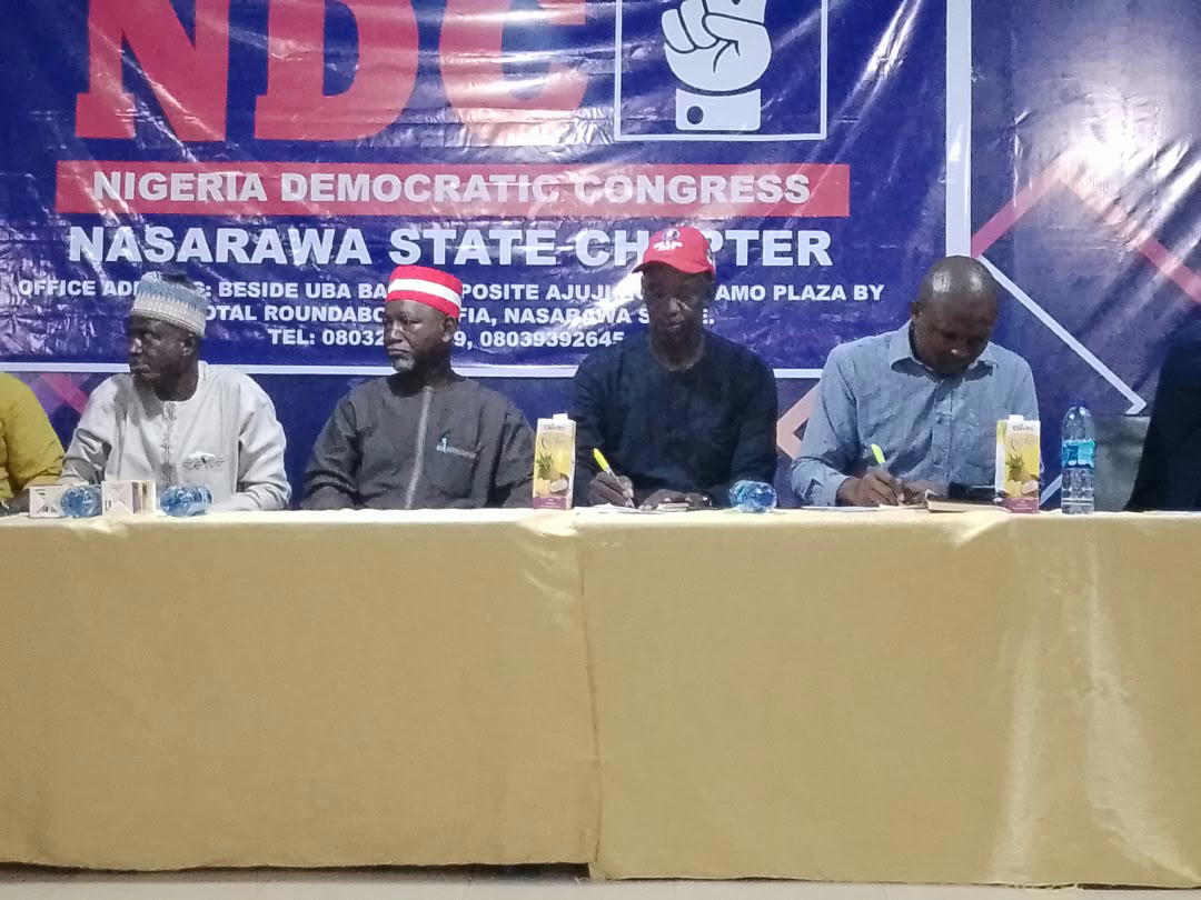 Les familles de policiers de Nasarawa reçoivent des chèques d'assurance de 30,8 millions de nairas