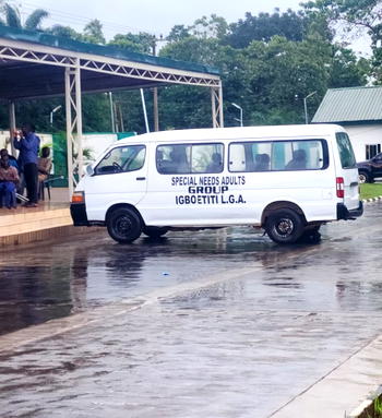 Eric Odo donates 18-seater bus to Special Needs Group