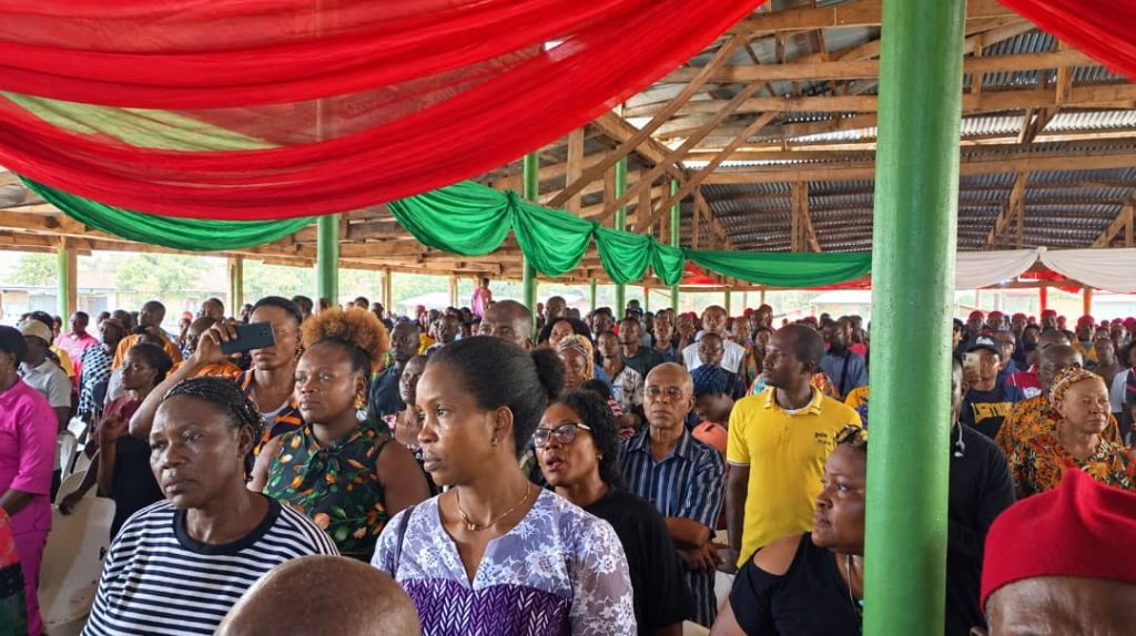 2027: Over 6,000 NDC members defect to PDP in Enugu