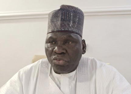 ‘Ne divorcez pas de vos maris ; je rigolais’ — Le président de l'APC de Yobe s'excuse