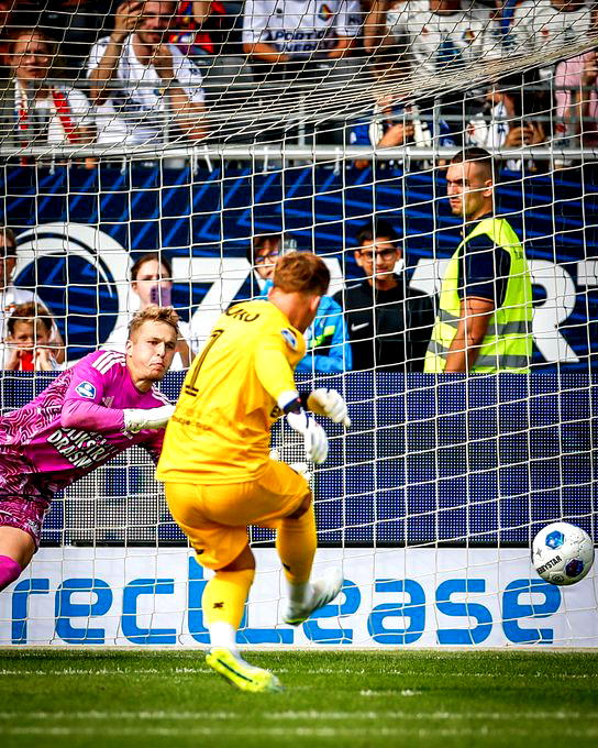 Koeman Jr makes history as first Eredivisie goalkeeper to score twice in a match