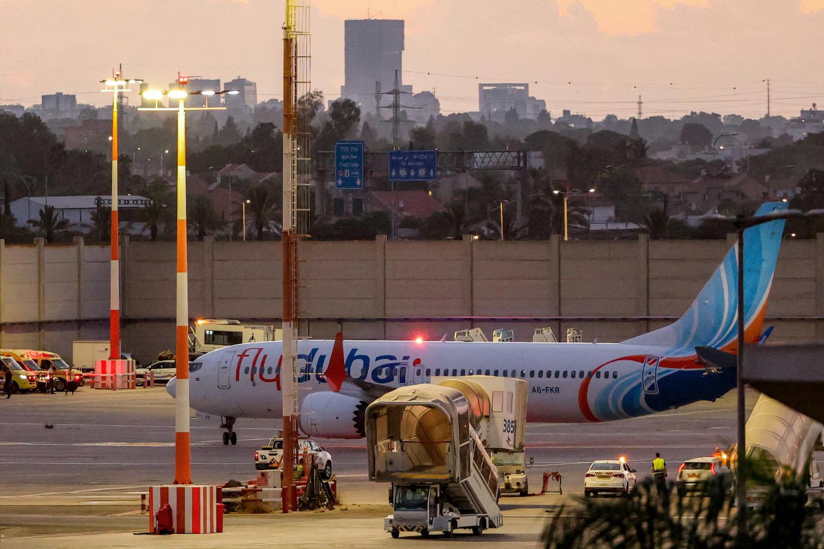 Israel president to present ‘heroism’ awards to 4 flydubai passengers