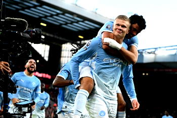 Man City thrash Liverpool 3-0 amid financial charges, extend lead at top