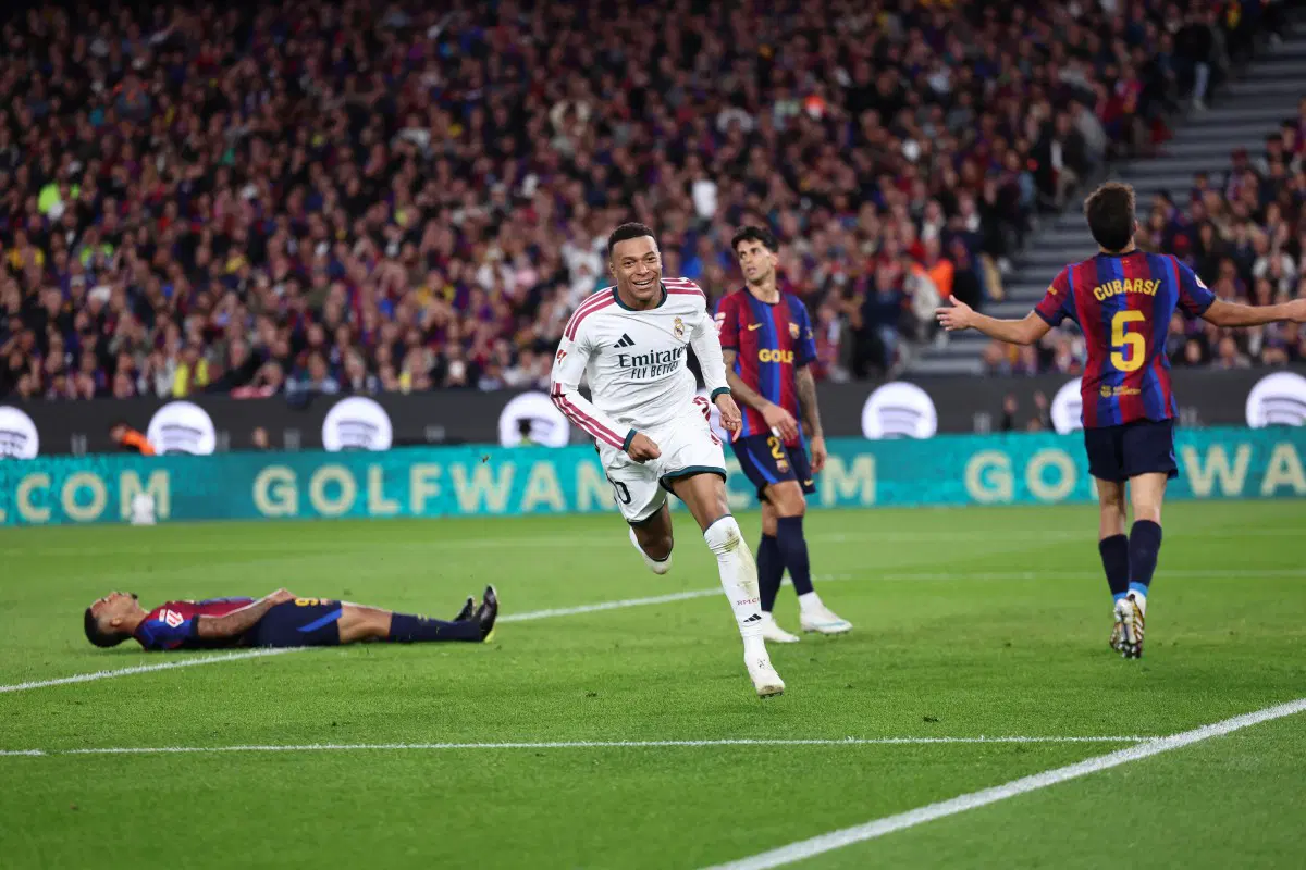 Real Madrid beat Barcelona 2-1 in La Liga Clasico