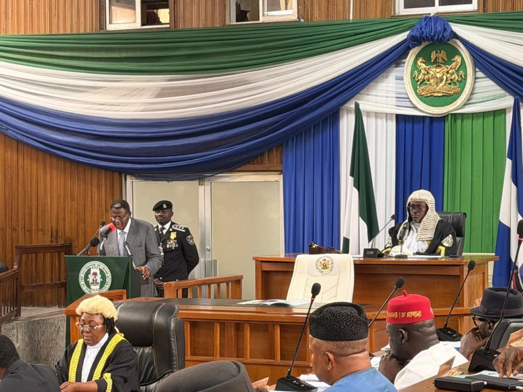 Gov Otu presents N987.8bn 2027 budget