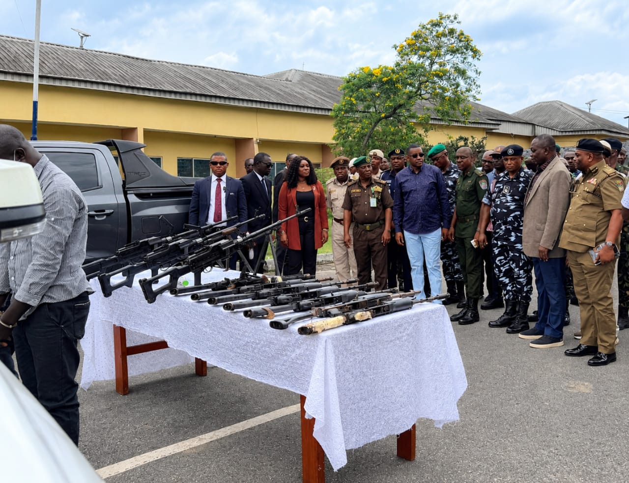 DSS Cross River: Weapons Interception Seizes GPMGs, AK-47s