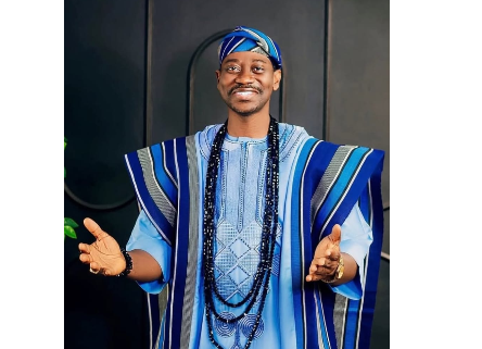 Lateef Adedimeji rewards first 10 winners of Baba Eta challenge on DusDus