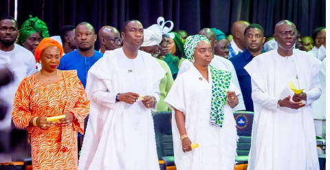 Sanwo-Olu, Adeboye urge Nigerians to serve nation