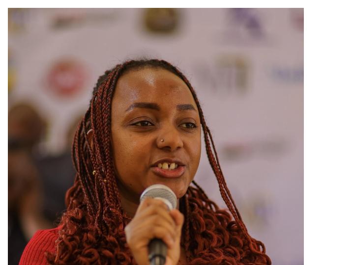 ‘Irene Agbo lights up Ilú with captivating spoken word performance