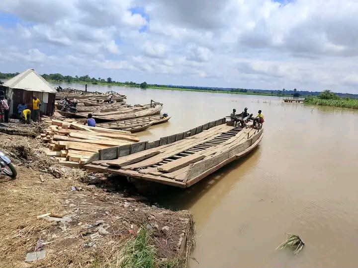 Boat carrying over 70 mourners capsizes in Benue, several missing