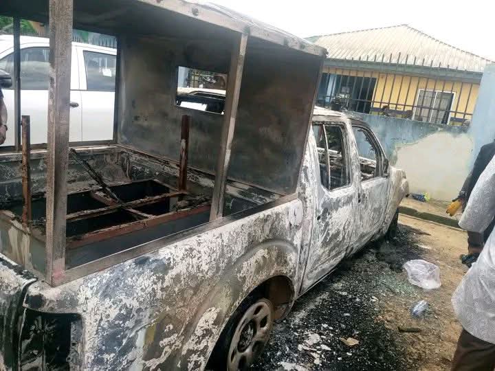 Gunmen kill two policemen and set fire to station and patrol van in Abia