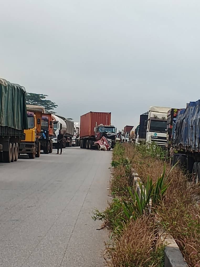 Commuters Stranded for Hours over Dilapidated Ovia Bridge