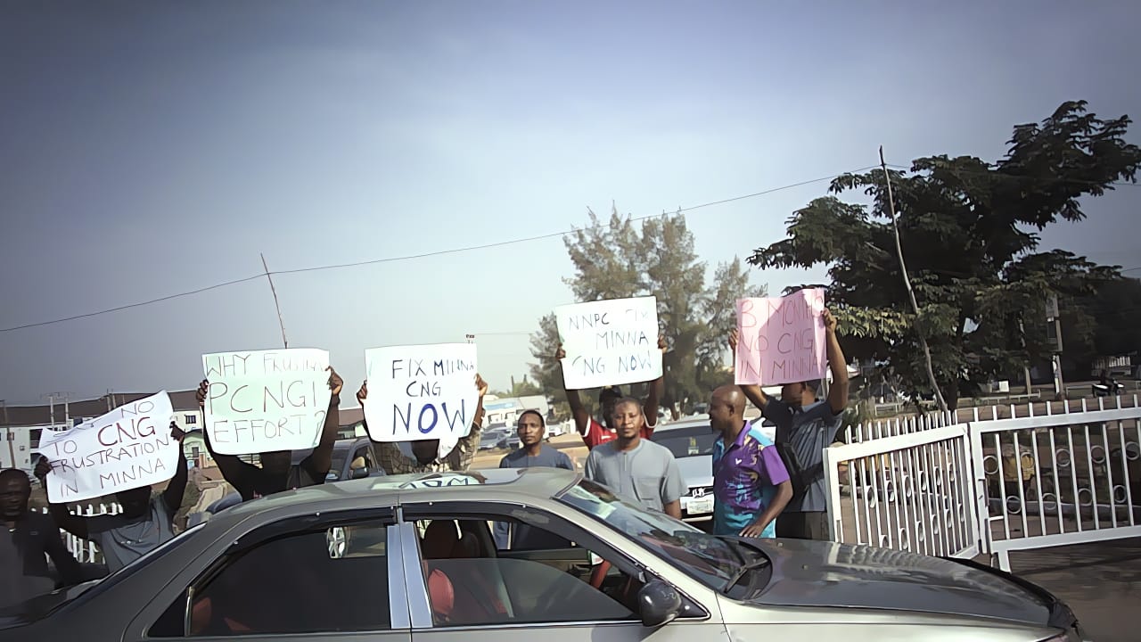 CNG protest rocks Niger as motorists storm NNPC mega station with placards